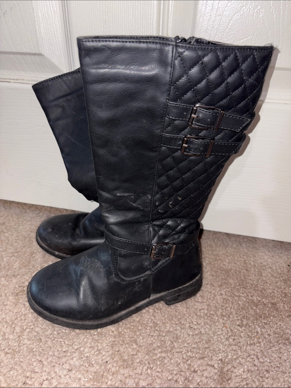 Mudd Black Quilted Lace-Up Tall Boots with Buckle Straps kids size 1